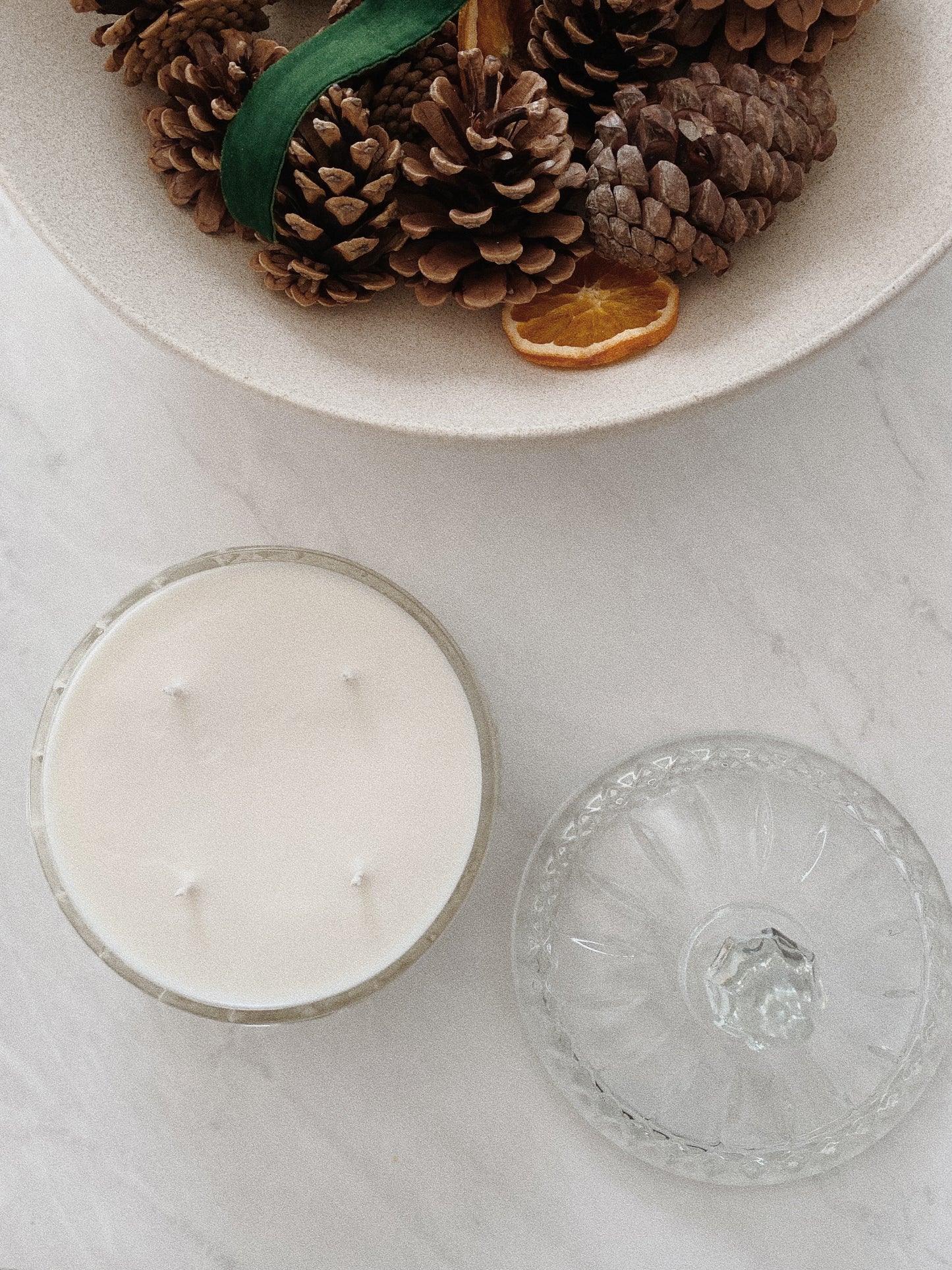Vintage crystal candle with lid