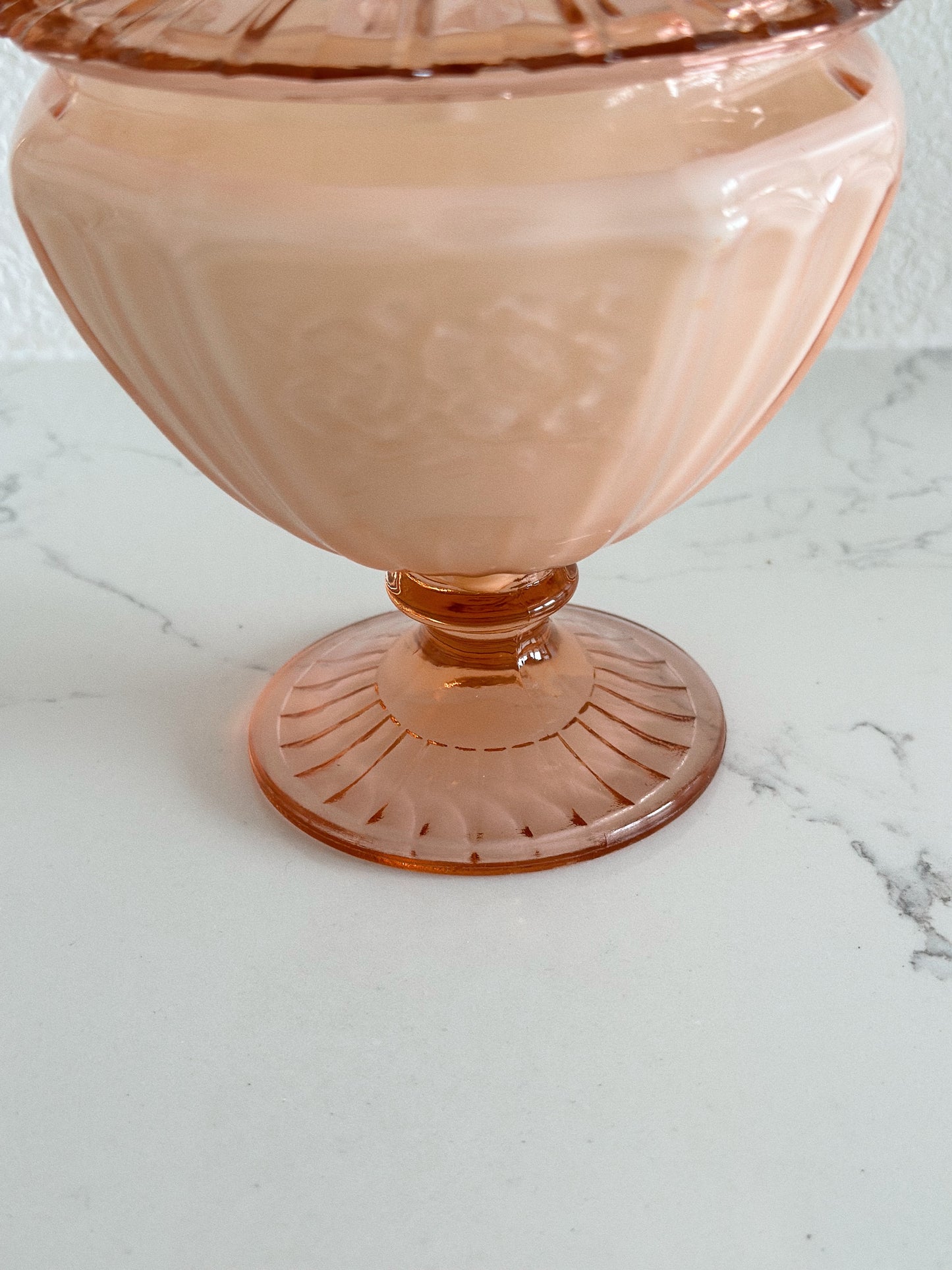 Vintage Candle, Raspberry Guava Scented