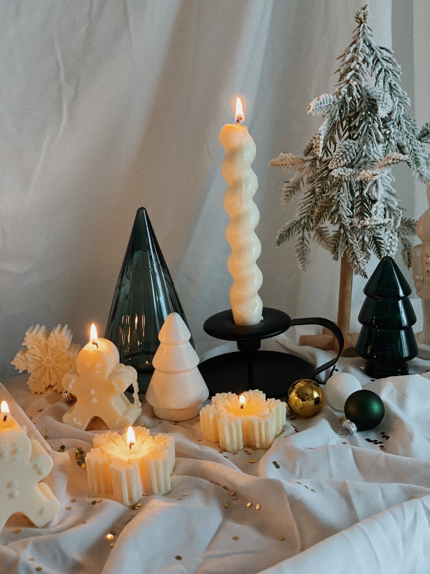 SnowFlake Candle. Soy Wax Pillar Candle