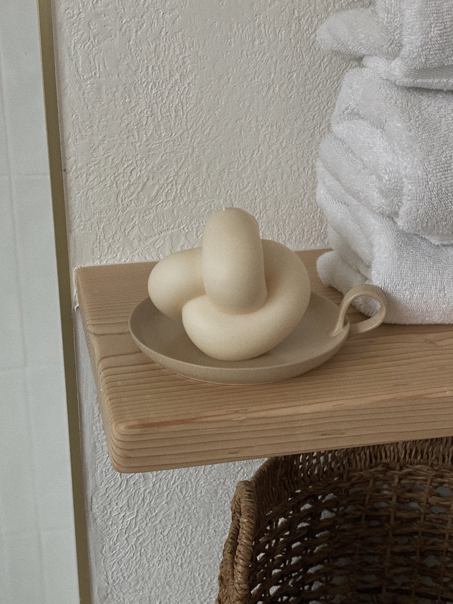 Knot Pillar Candle