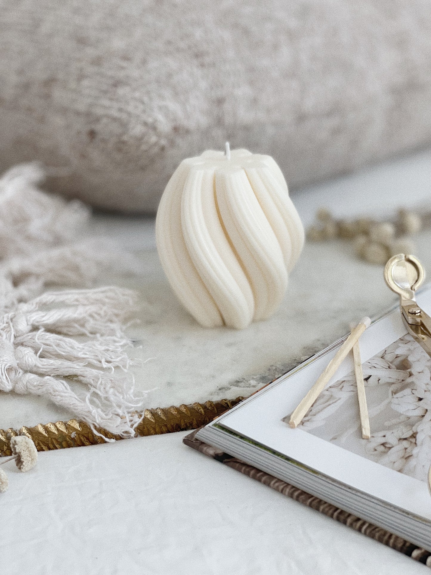 Swirl Pillar Candle, Medium