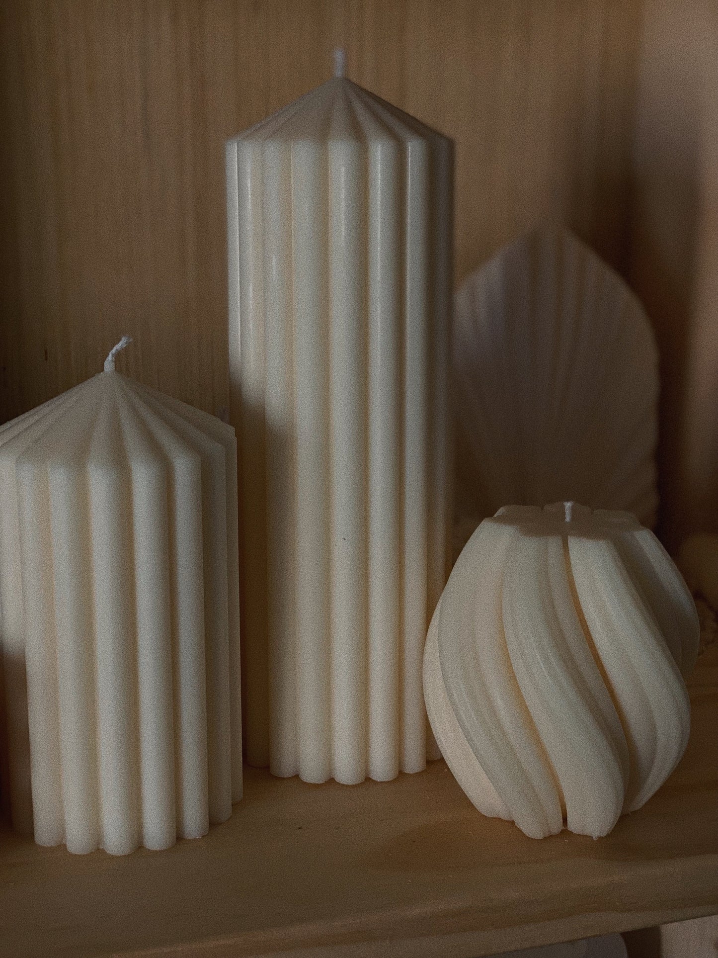 Swirl Pillar Candle, Medium